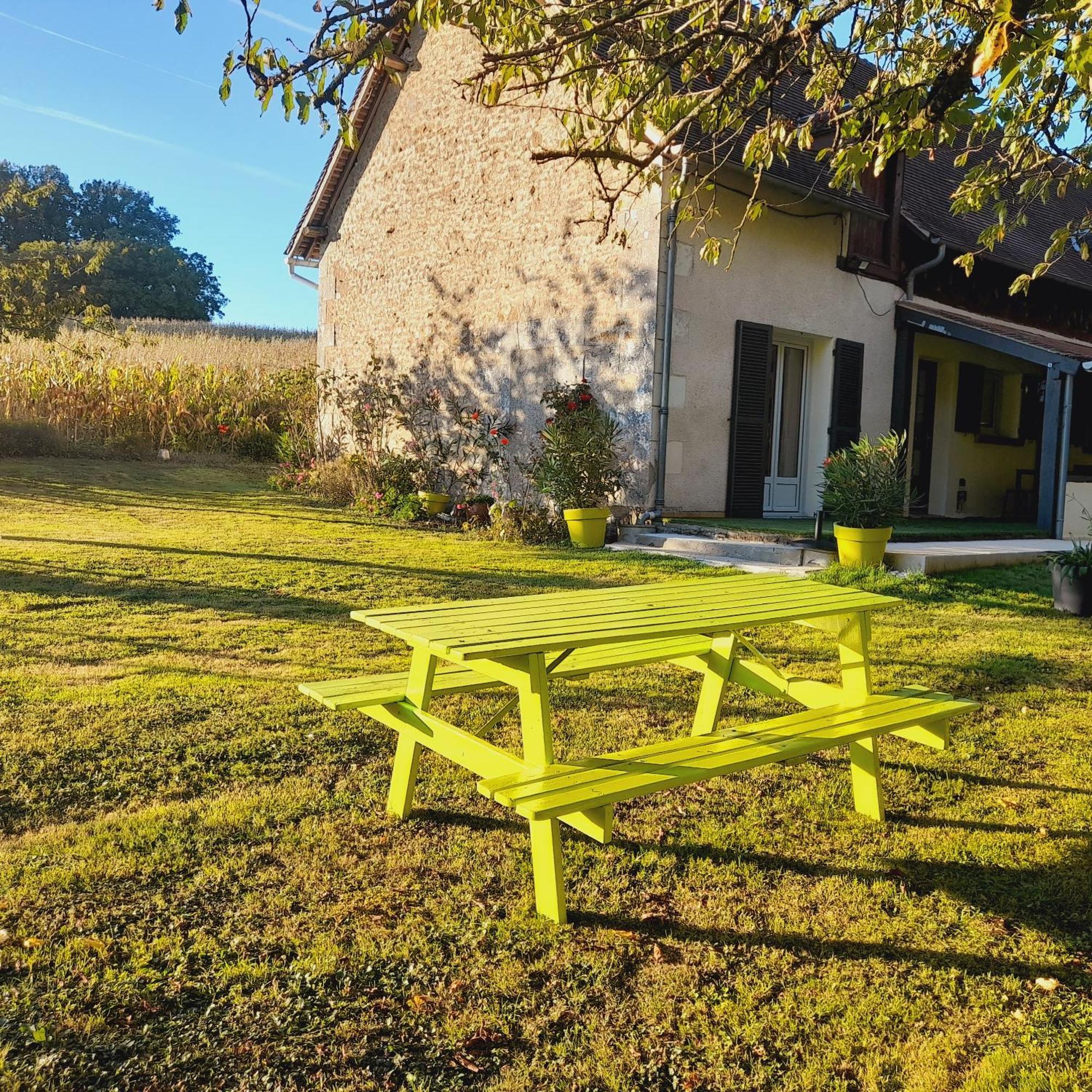 Gite Les Vignes Du Chateau - 4 Personnes Gehee Екстер'єр фото